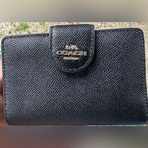 Coach Black Leather Wallet Medium Corner Zip